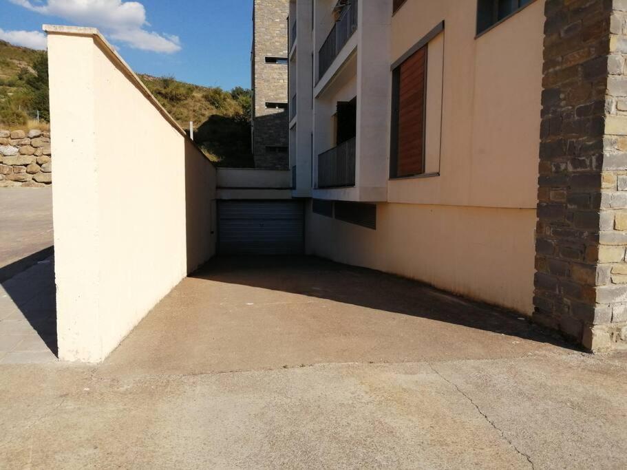 Amplio Apartamento En Sabinanigo - Las Margas Pirineo Aragones Exterior photo